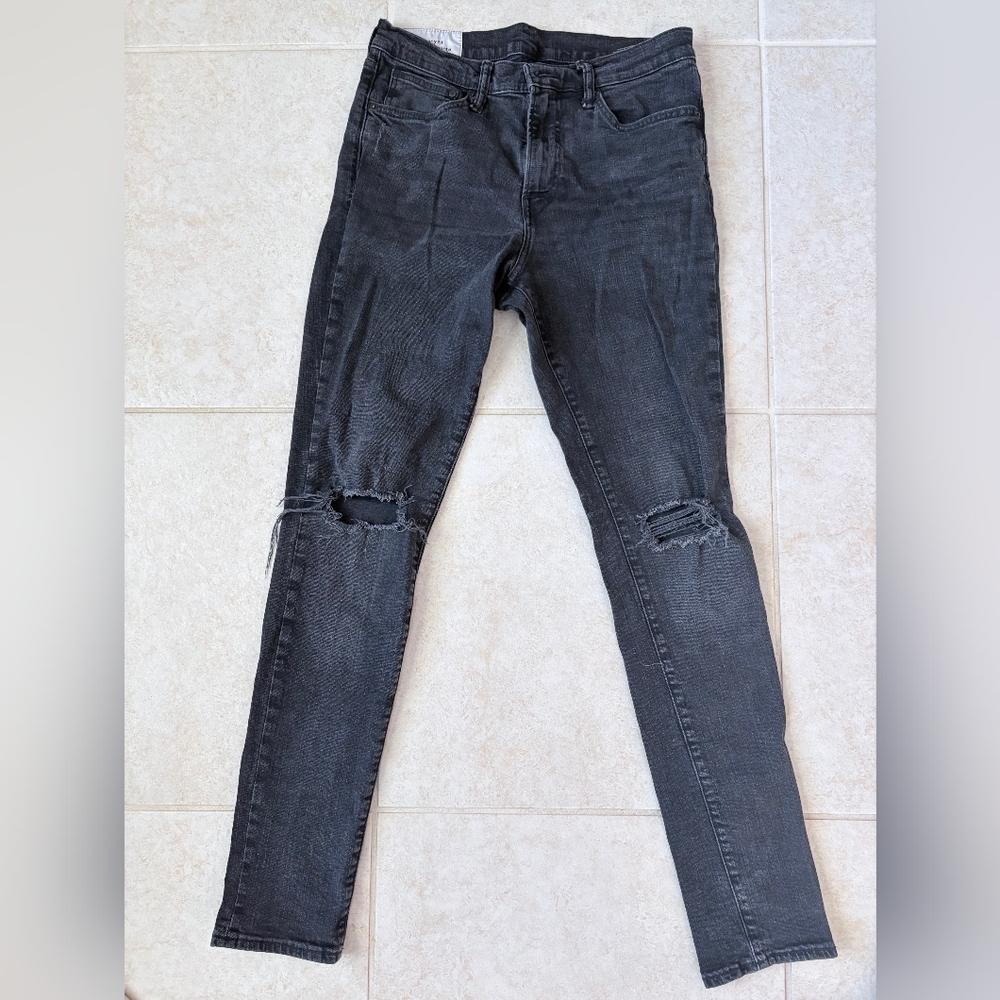 H&M Men's Charcoal Skinny Jeans. Size 32*32